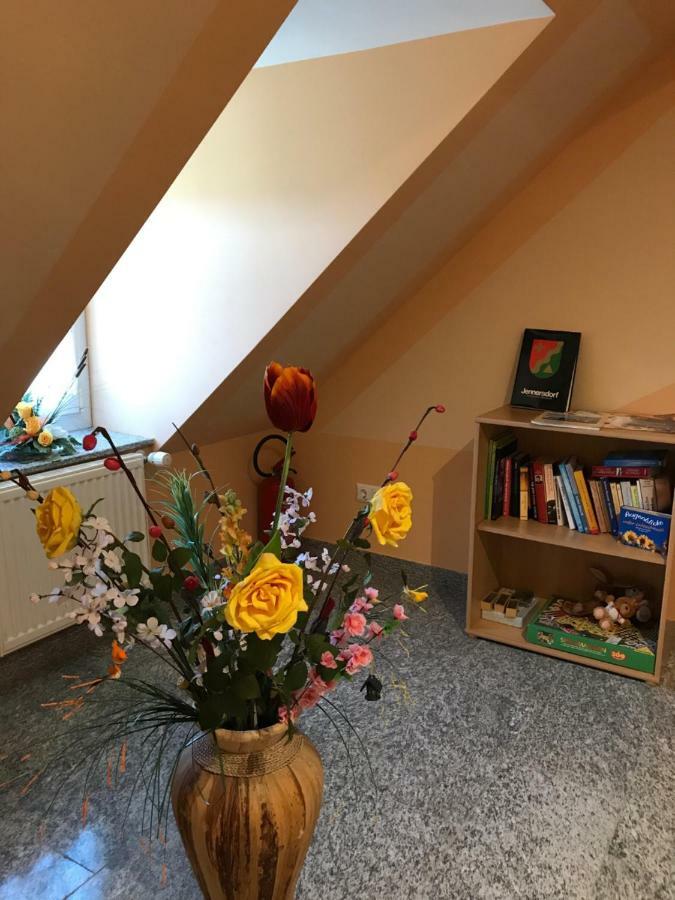 Gaestehaus Lindenhof Jennersdorf Dış mekan fotoğraf